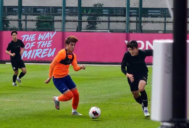 泰山全华班出战，1-5韩国球队 4战0胜买乌郎破门 克雷桑归队开练